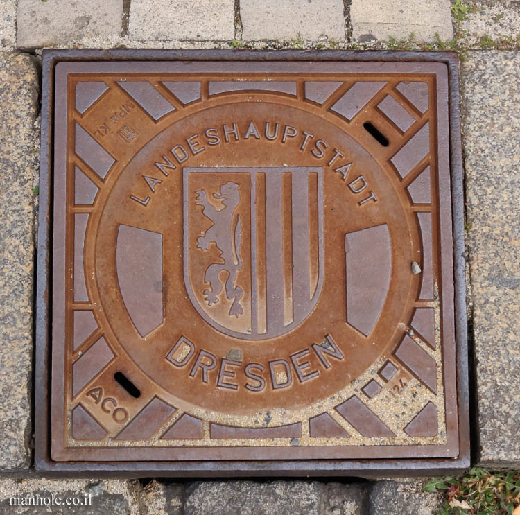 Dresden - a cover with the symbol of the city of Dresden (2)