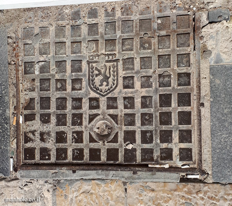 Jerusalem - Cover with tiles
