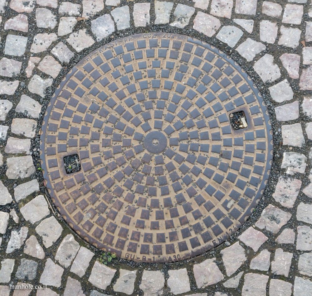 Prague - round lid with radial squares