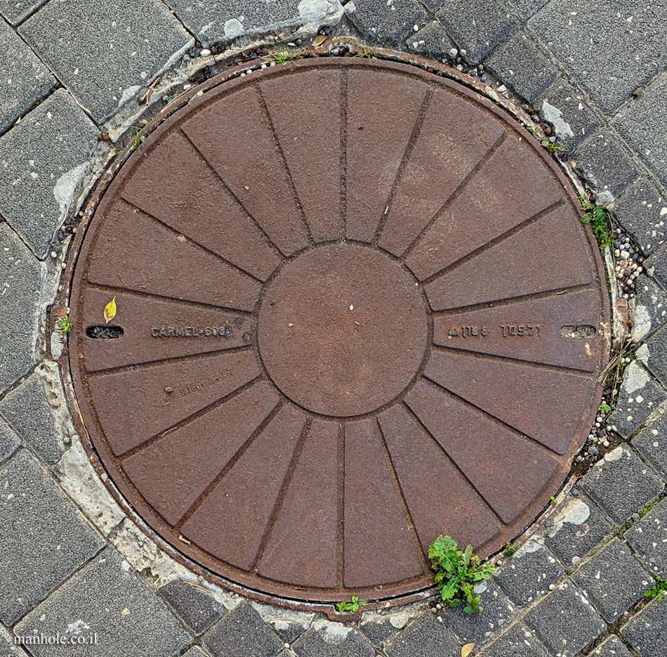 Haifa - General manhole cover