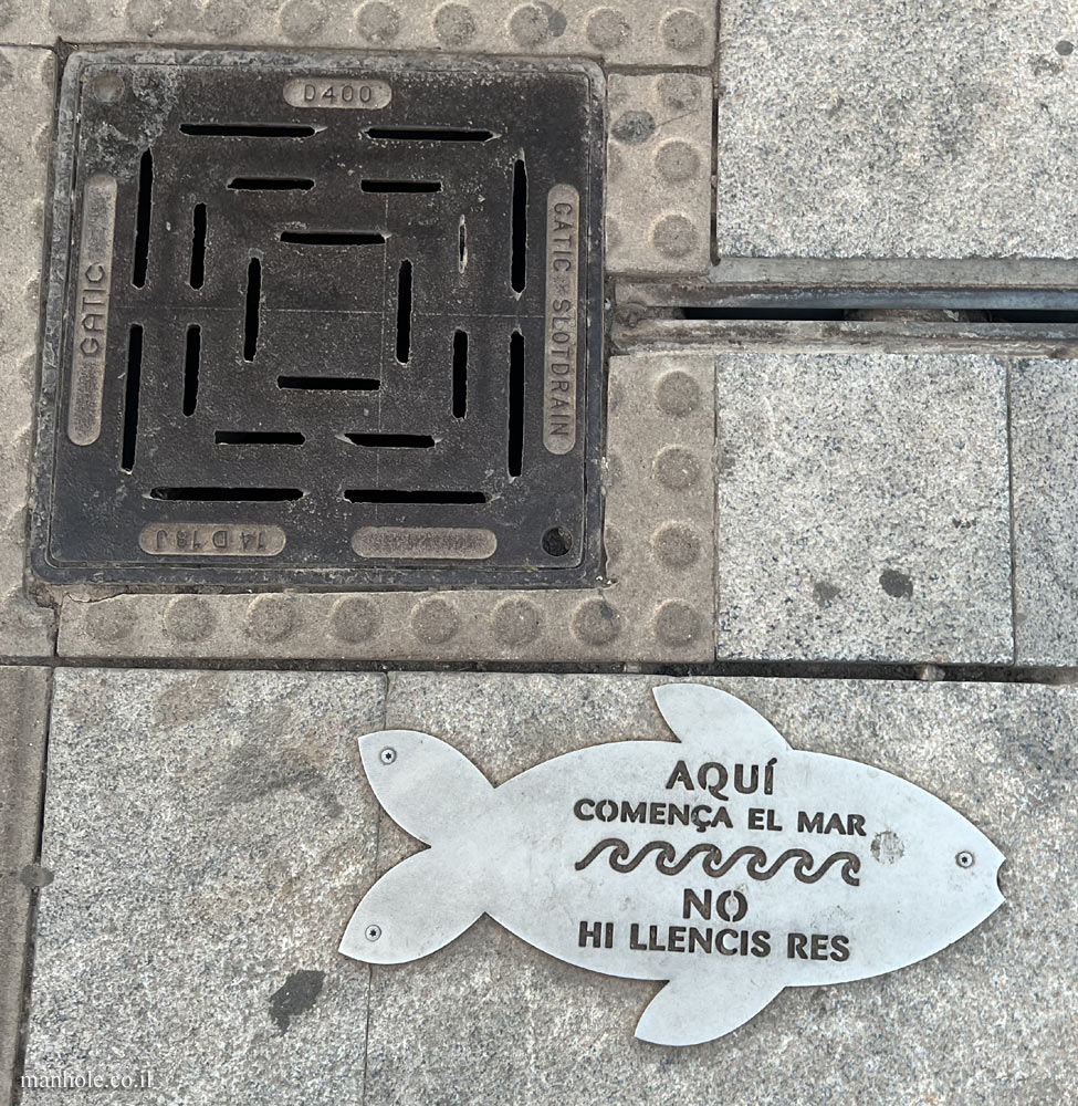 Ibiza - drain cover with warning: the sea begins here