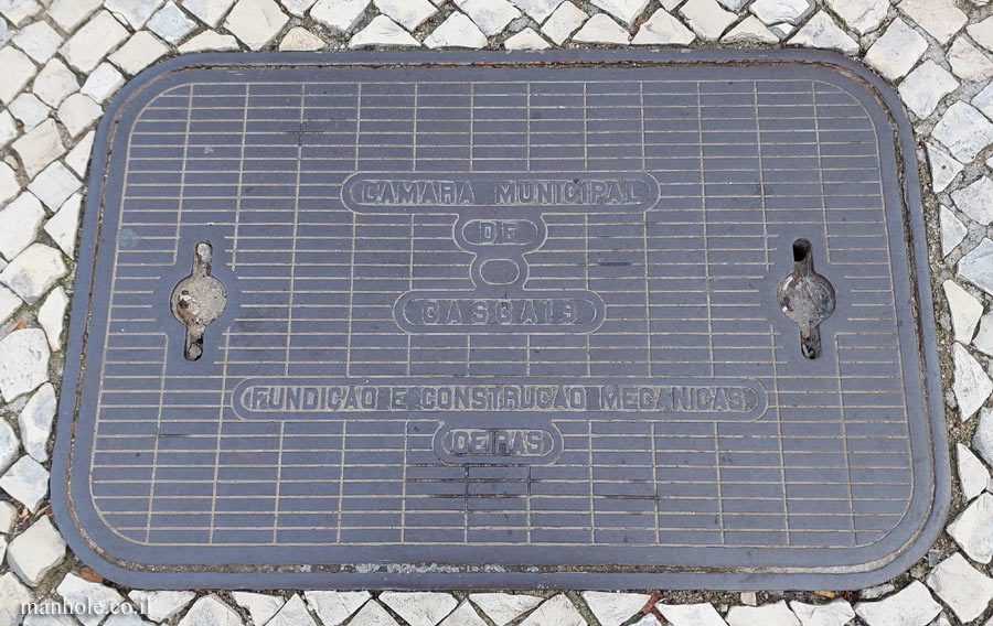 Cascais - Manhole cover made by Fundição de Oeiras