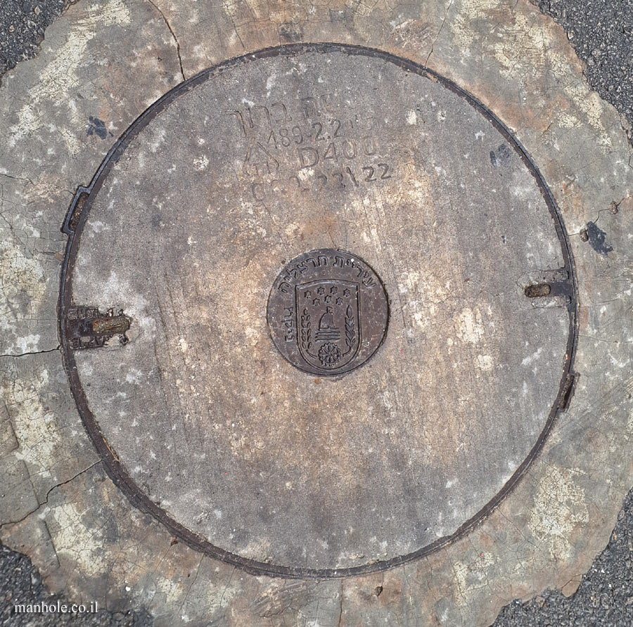 Herzliya - Drainage - Concrete cover with metal label - 2022