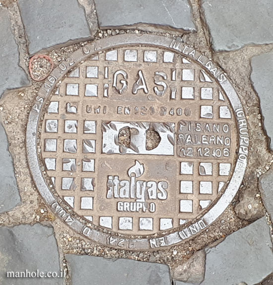 Rome - Gas - a small round lid 2