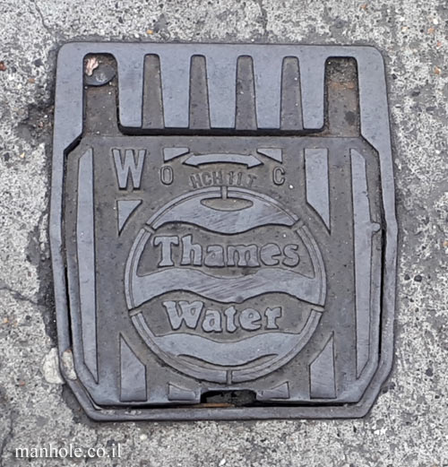 London - THAMES WATER - A very small cover