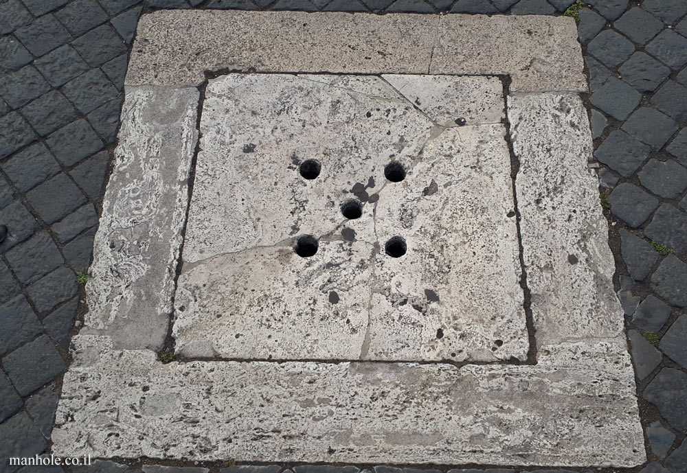 Rome - Spanish Steps - Cover with 5 holes