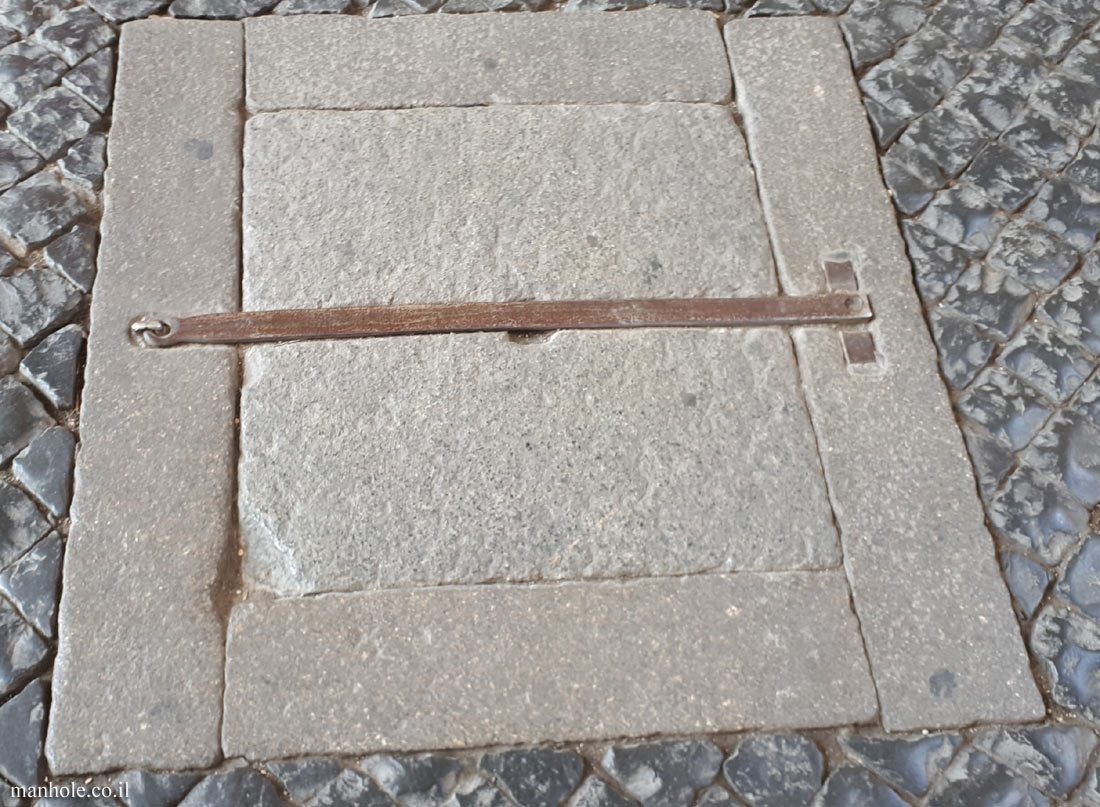 Vatican - St. Peter’s Square - Square cover with a metal rod to close