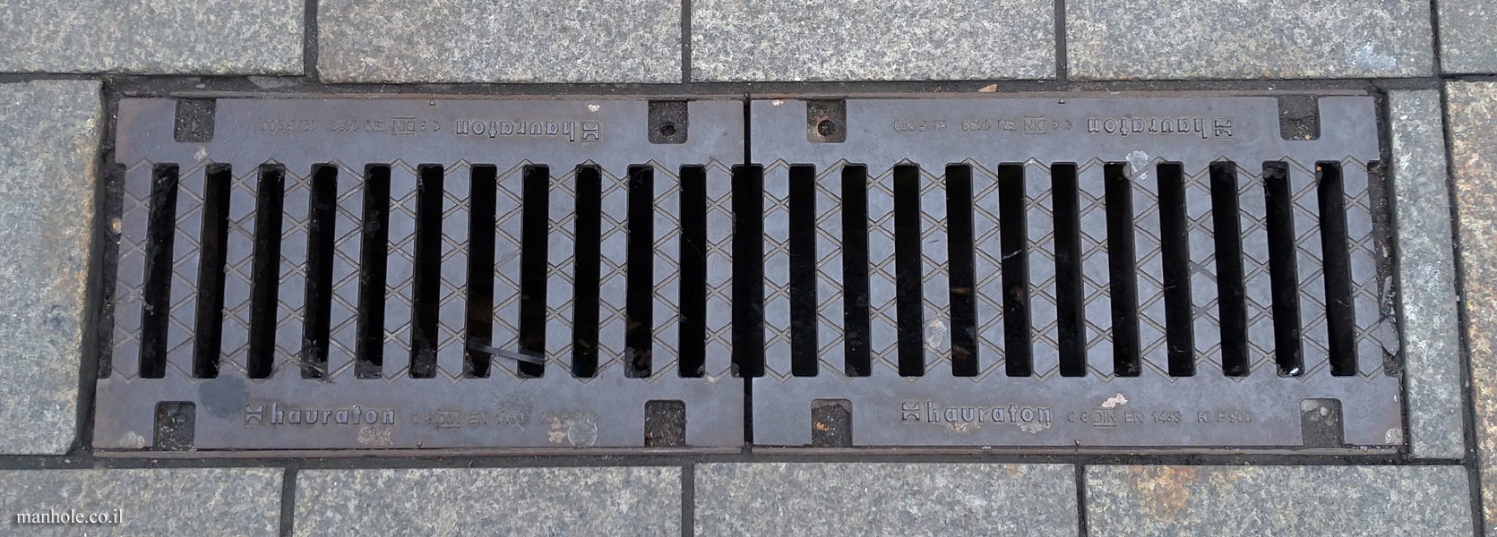 Leipzig - Drainage of pavement without a top part