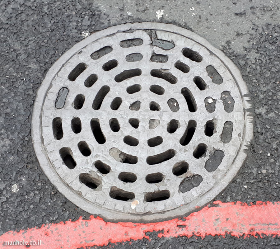 London - drainage - a network of circles of grooves (2)