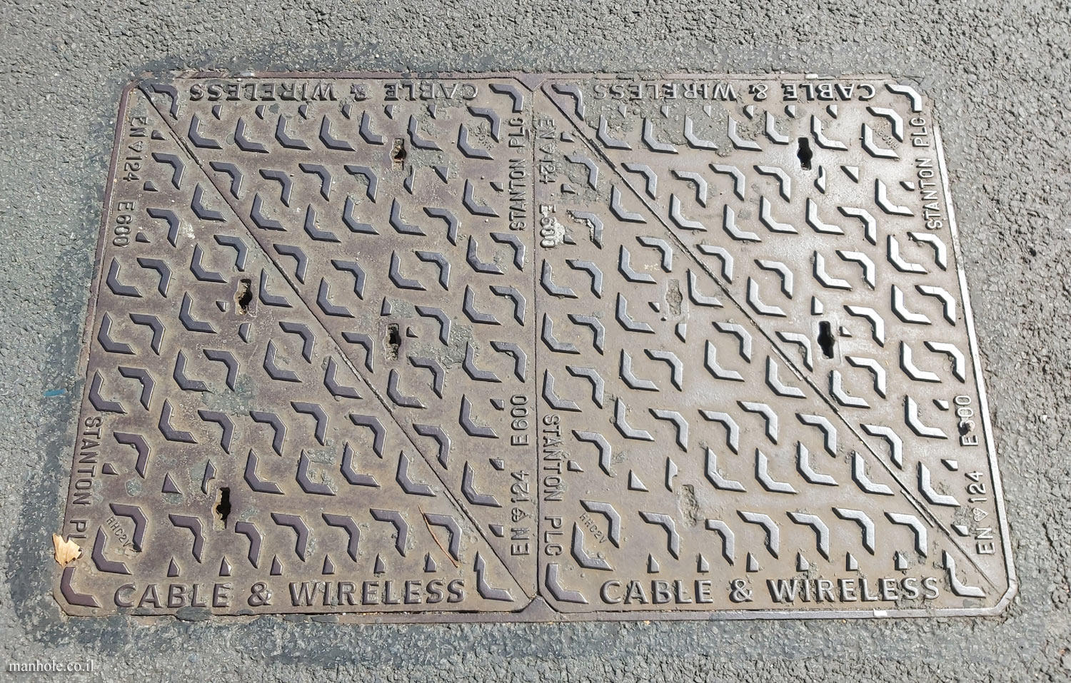 London - Cables and Wireless Communications - Modular diagonal