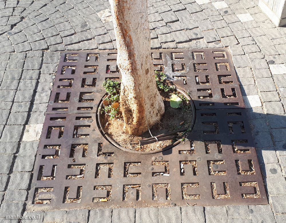 Tel Aviv Port - Tree grate