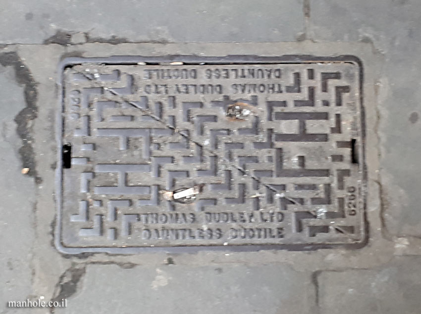 London - Fire Hydrant - diagonal