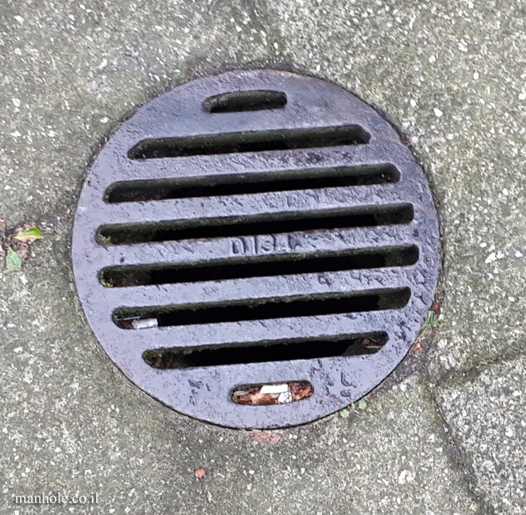 London - Drainage - Lid with horizontal grooves