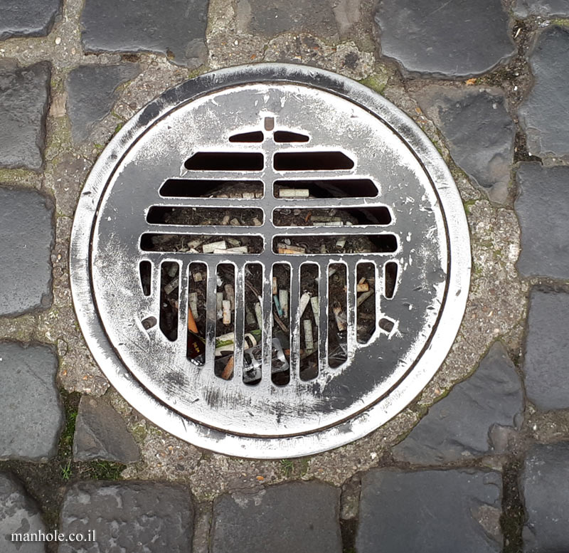 Rome - Small drainage cover