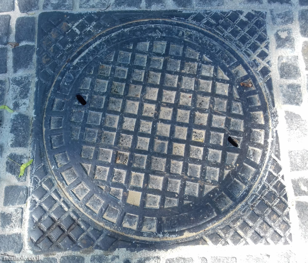 Gdańsk - Tunneling - Old manhole cover