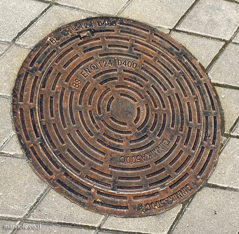 Tallinn - a lid with a background of dashed circles