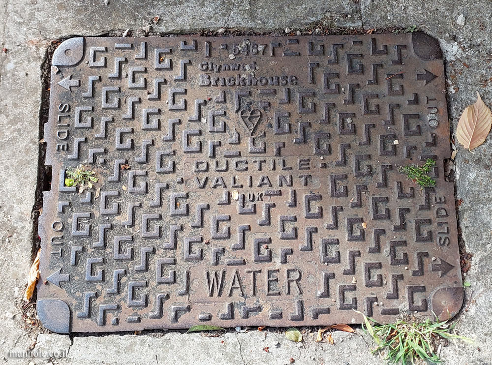 London - Water - VALIANT (2)
