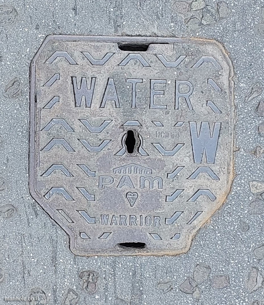 Cambridge - Water - a small lid with a special shape