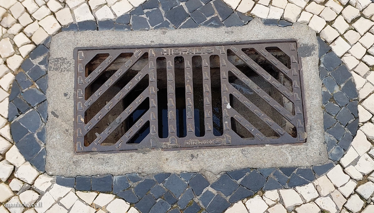 Cascais - Sidewalk drainage (2)