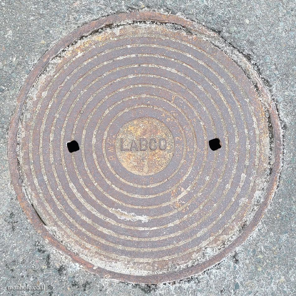 Paradise, NL - Round lid made by Labco