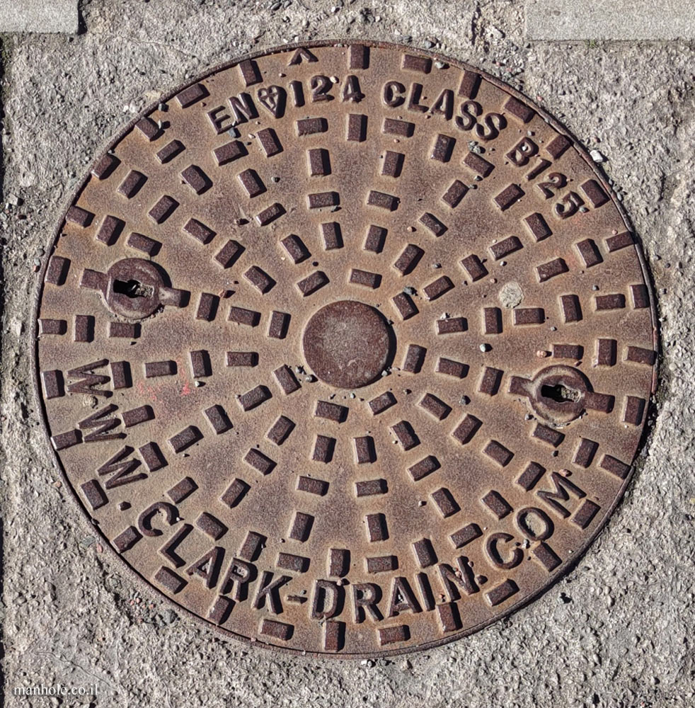 Manchester - Round lid made by Clark Drain