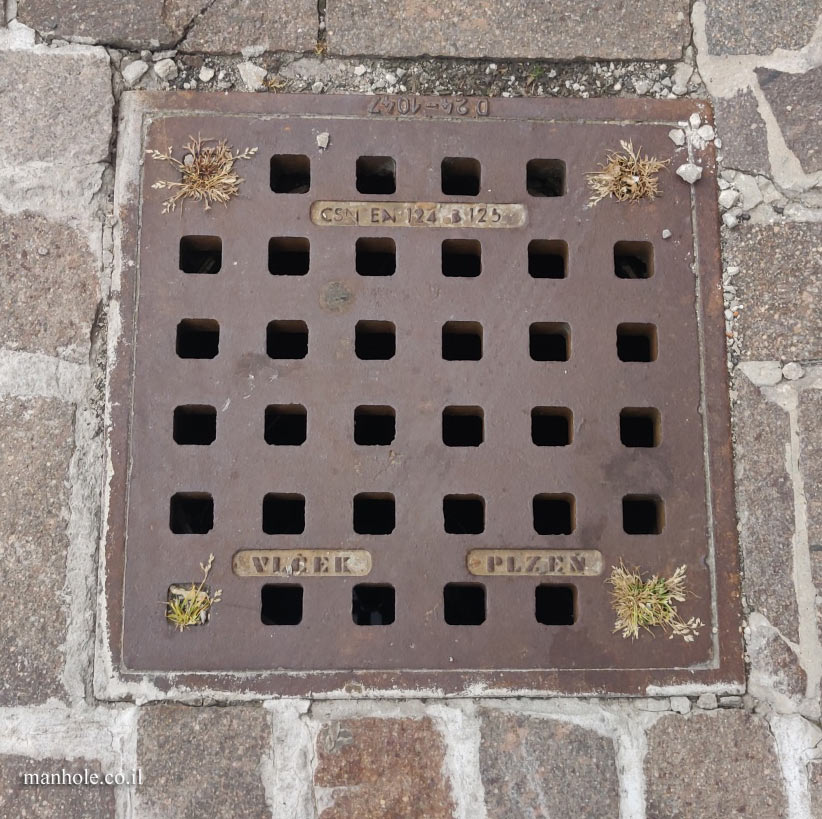 Liptovská Štiavnica - Square drain cover