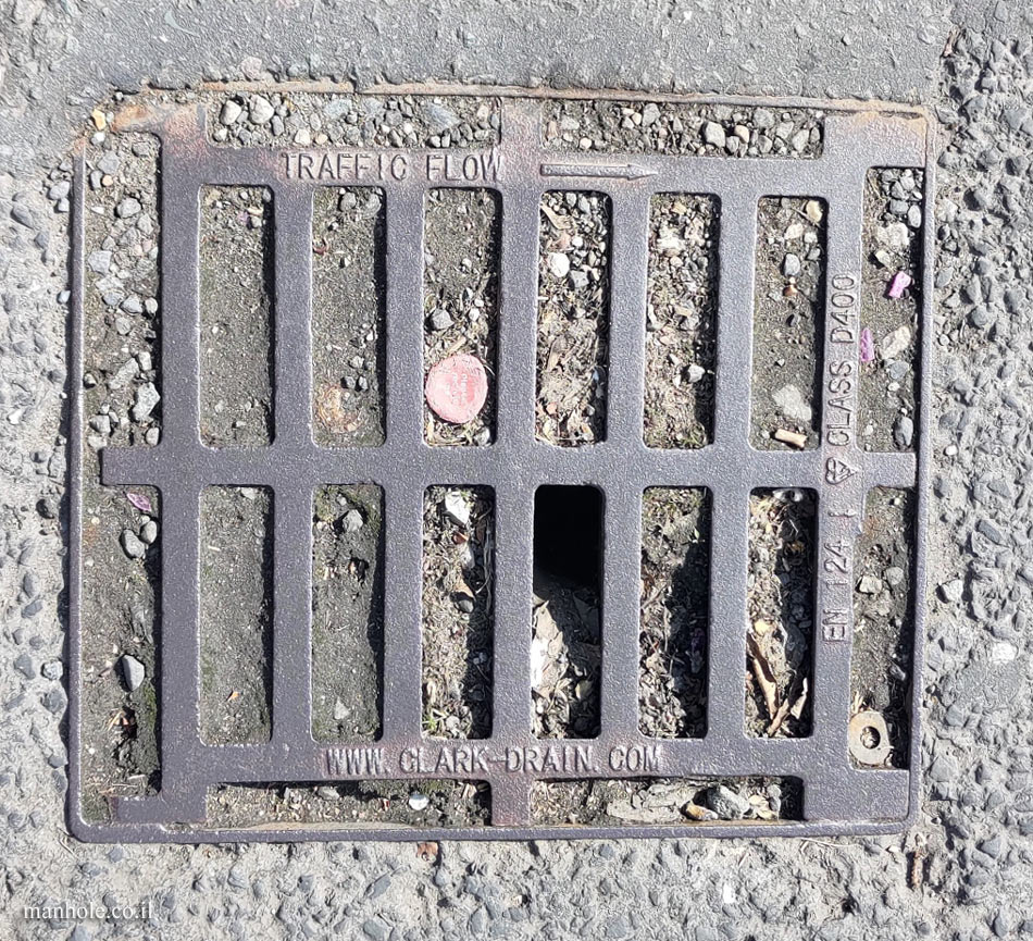 Manchester - drain cover with 2 rows of grooves